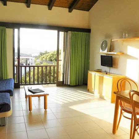 Gardens Aparthotel 3*
