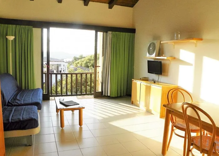 Gardens Ξενοδοχείο με διαμερίσματα 4*
